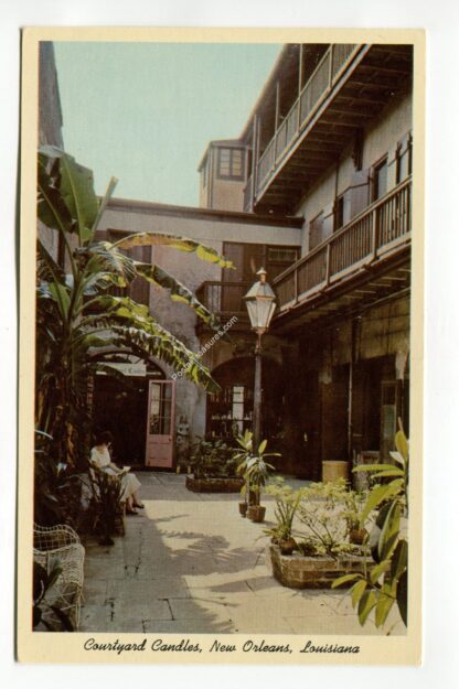 courtyard-candles-new-orleans-louisiana-2641