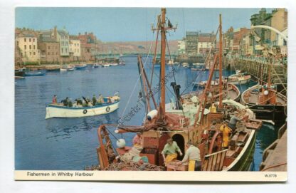 fishermen-in-whitby-harbour-3311