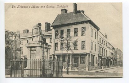 dr-johnsons-house-and-statue-lichfield-3553