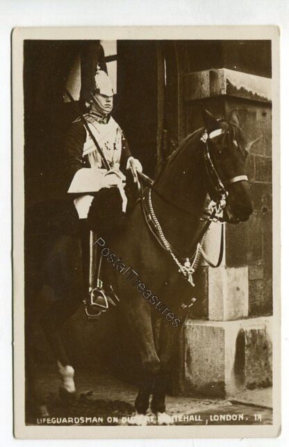 lifeguardsman-on-duty-at-whitehall-london-3408