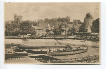 windsor-castle-from-river-3574