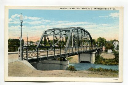 bridge-connecting-fargo-north-dakota-and-moorhead-minnesota-3856