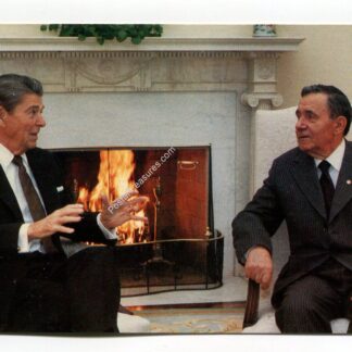 ronald-reagan-the-us-president-and-soviet-foreign-minister-andrei-gromyko-4554