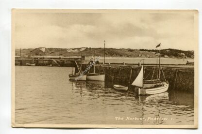 121817uk001