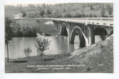 110318mo029